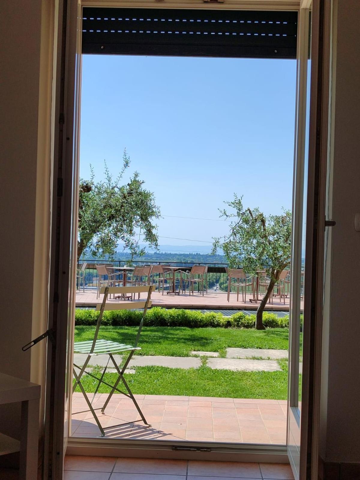 Appartamenti Miralago Pastrengo Esterno foto