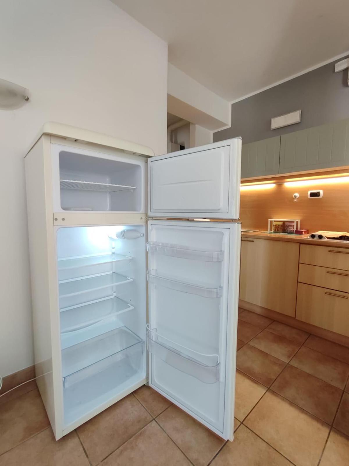 Appartamenti Miralago Pastrengo Esterno foto